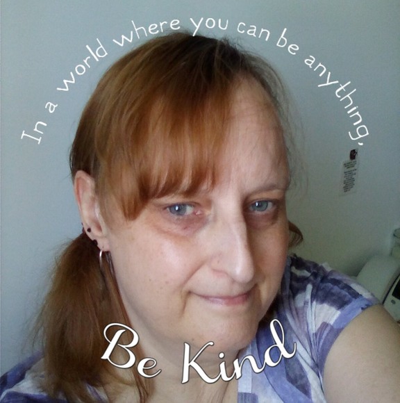 Meet your Posher, Laura - Picture 1 of 1